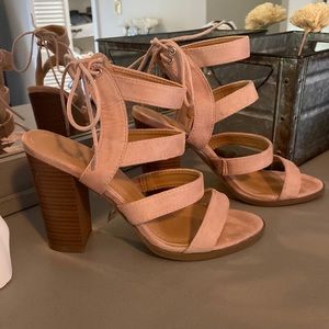 Lulus dusty pink strappy heel size 8